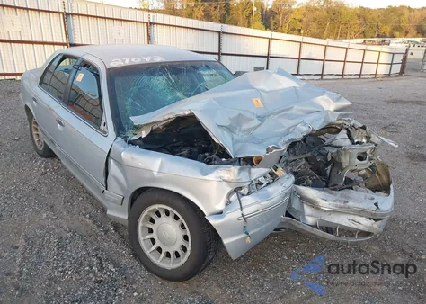 2001 Ford Crown Victoria Lx z USA, uszkodzony, nr VIN 2FAFP74W91X201269